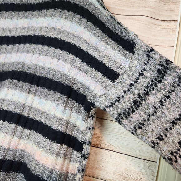 Anthropologie Pilcro Mash Up Cardigan Sweater Mixed Print 3 Button Womens Size L - Picture 16 of 16